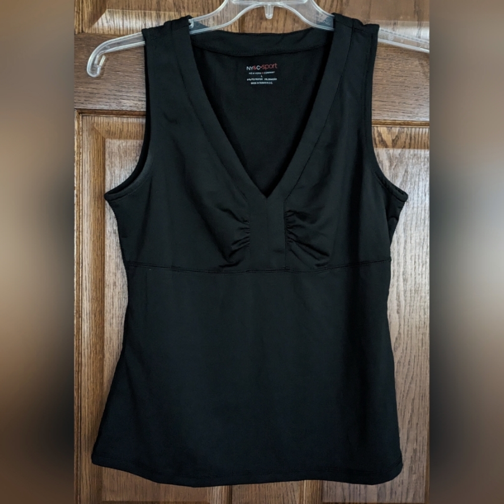 NY&Co Sport Sleeveless Ruched V-Neck Black Tank - Size L